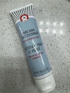 First Aid Beauty Pure Skin Face Cleanser